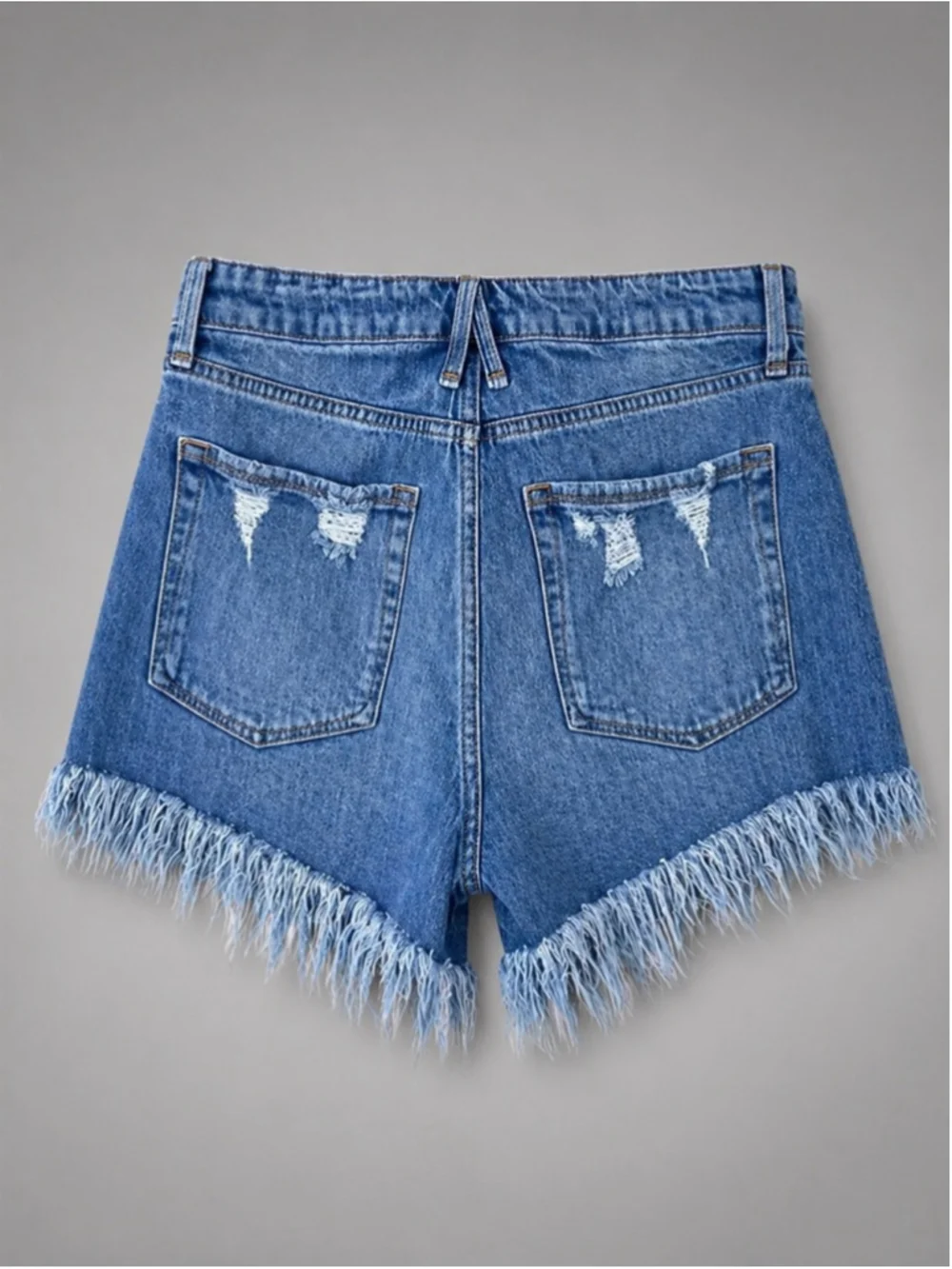 Good American Bombshell Short Chewed Pockets Size 4/27